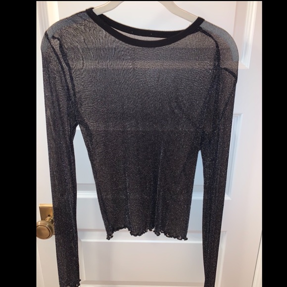 going out top - Picture 2 of 3